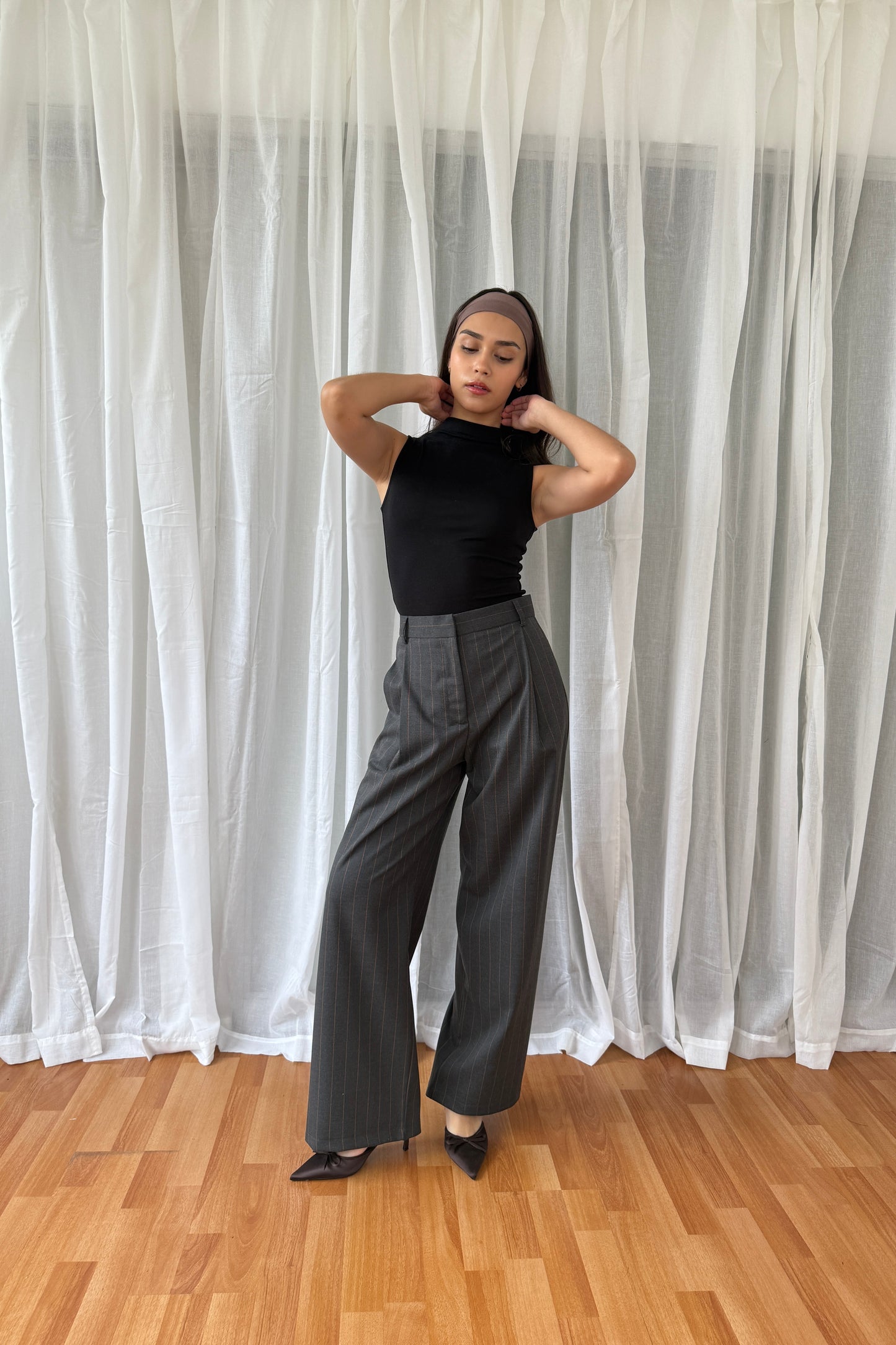 Pantalón de rayas charcoal