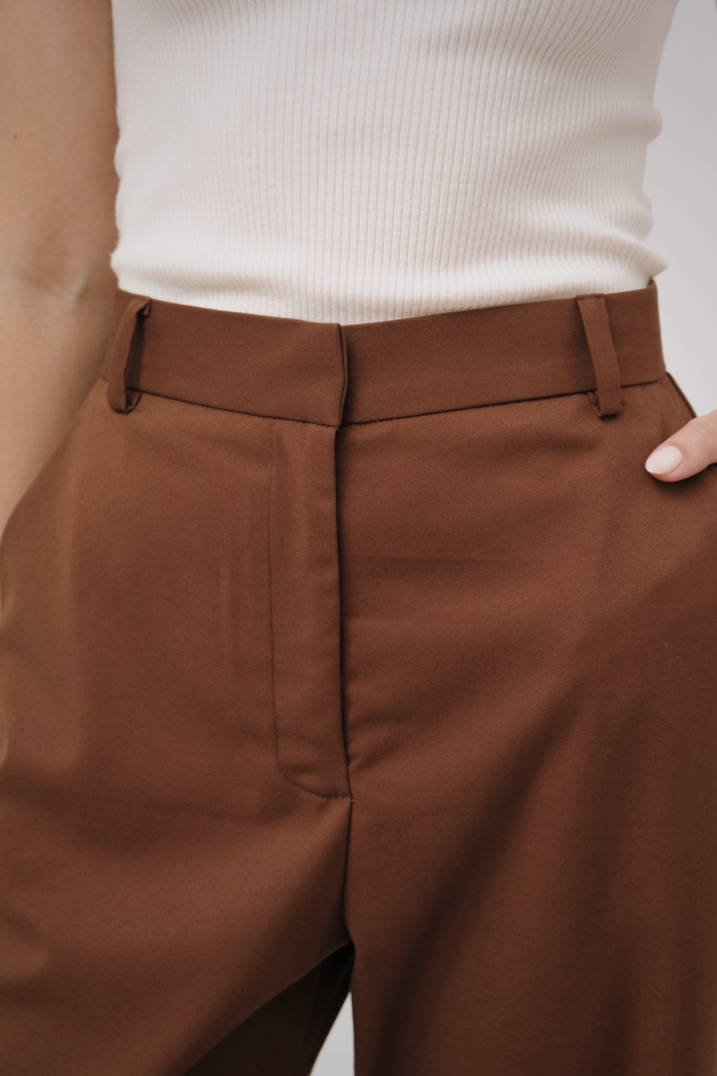 Pantalón clásico chocolate