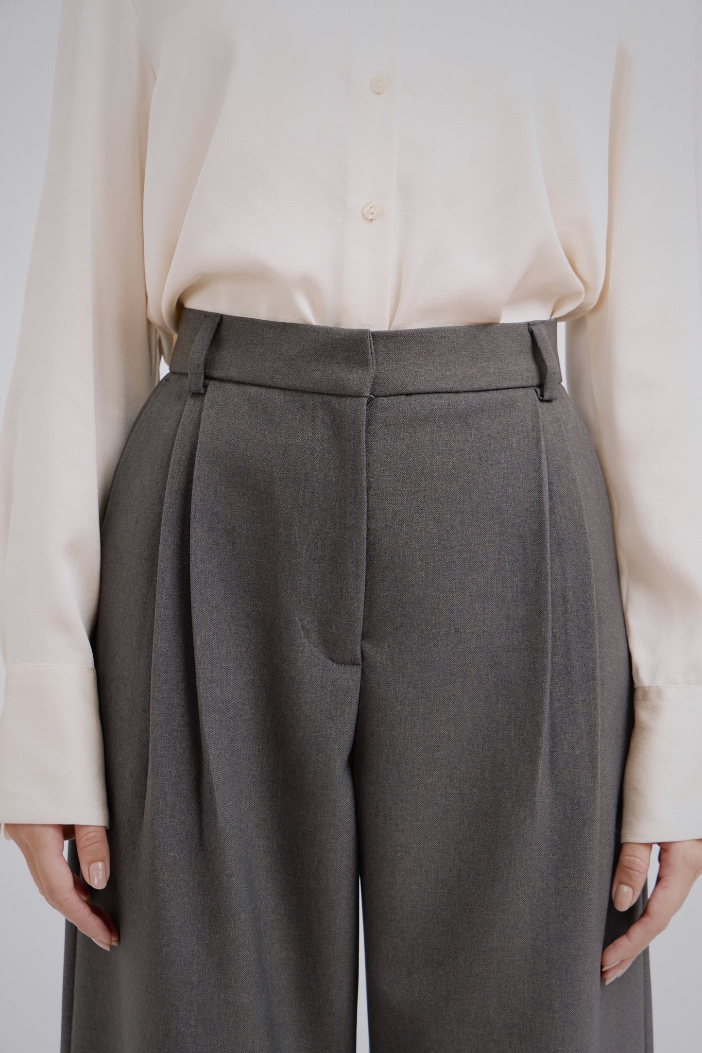 Pantalón de sastre gris