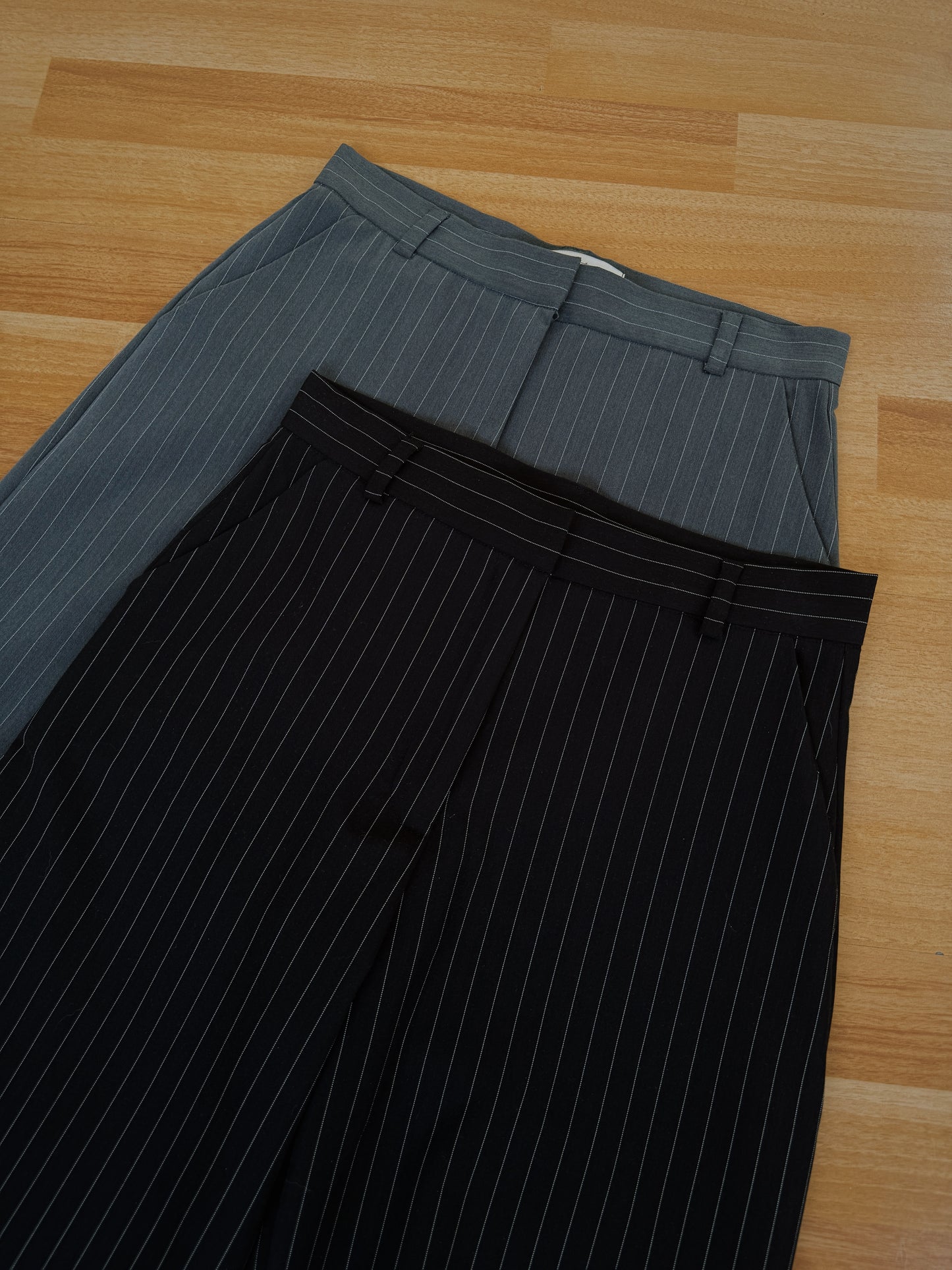 Pantalón clásico rayas grafito
