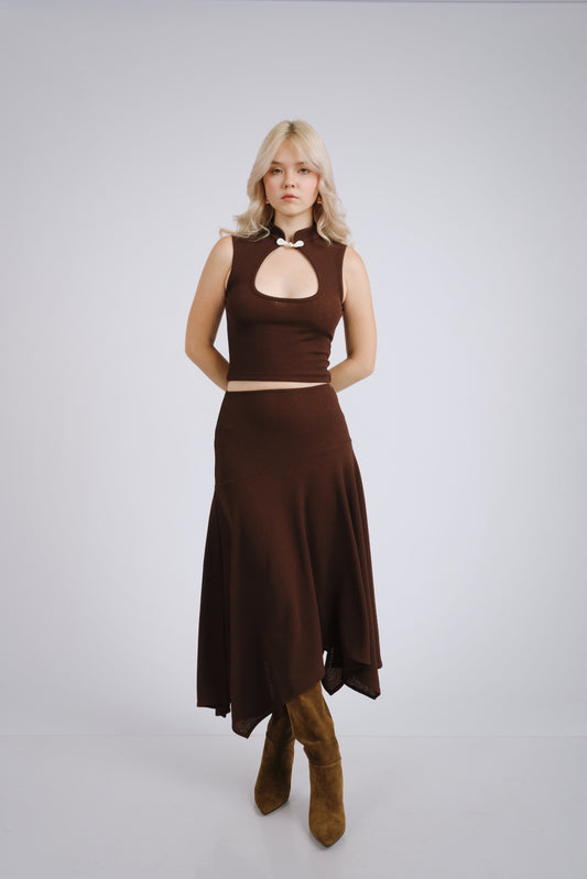 Falda asimétrica marrón