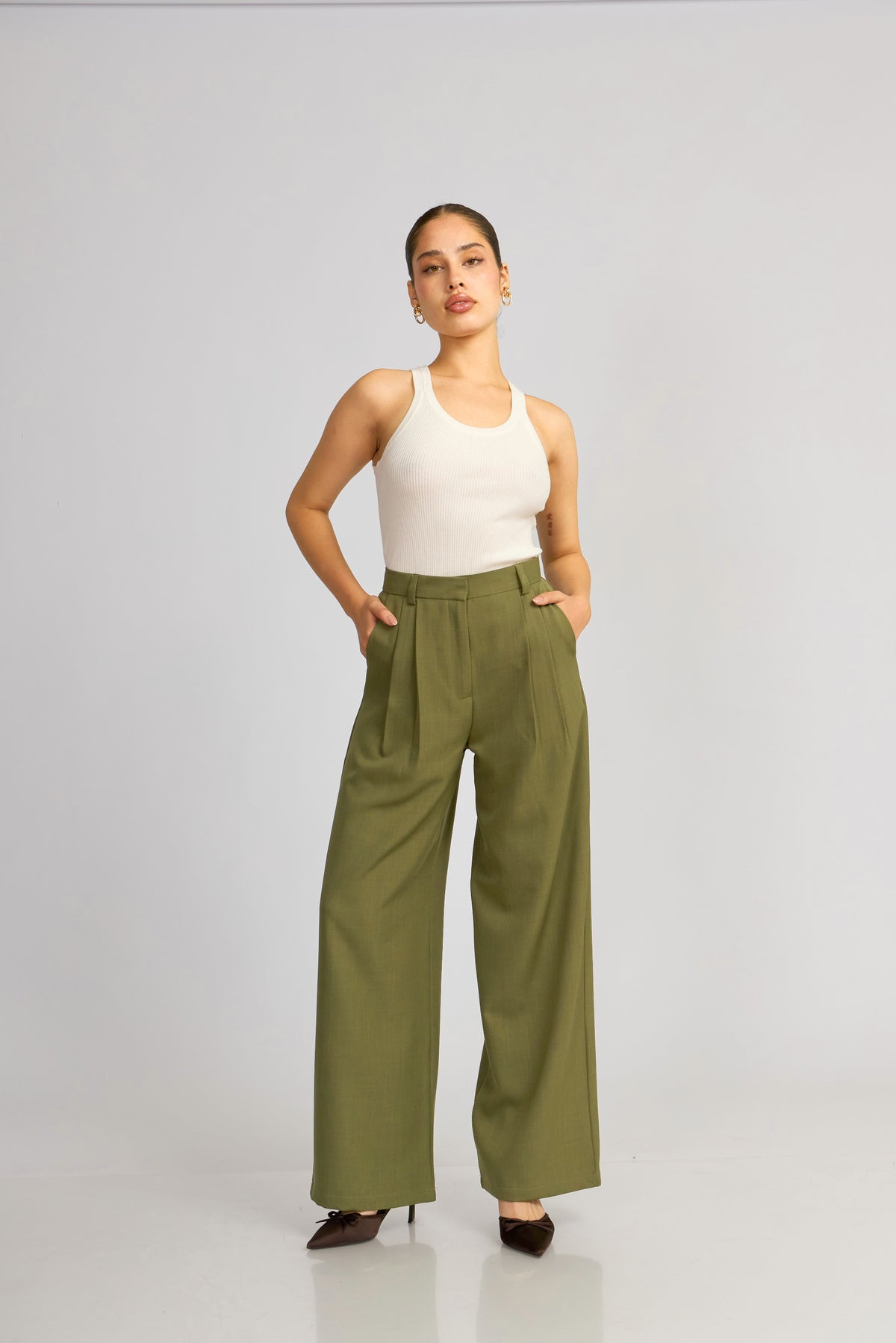 Pantalón de sastre verde oliva