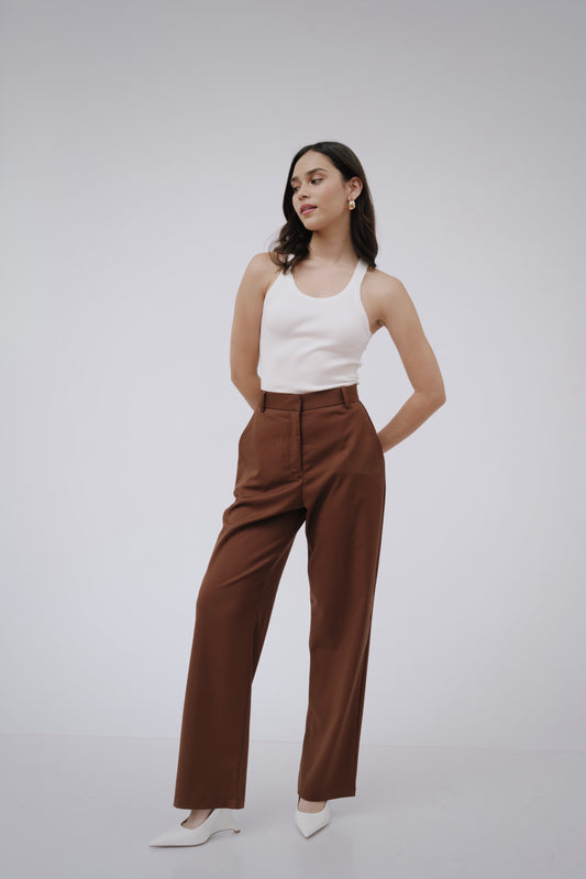 Pantalón clásico chocolate