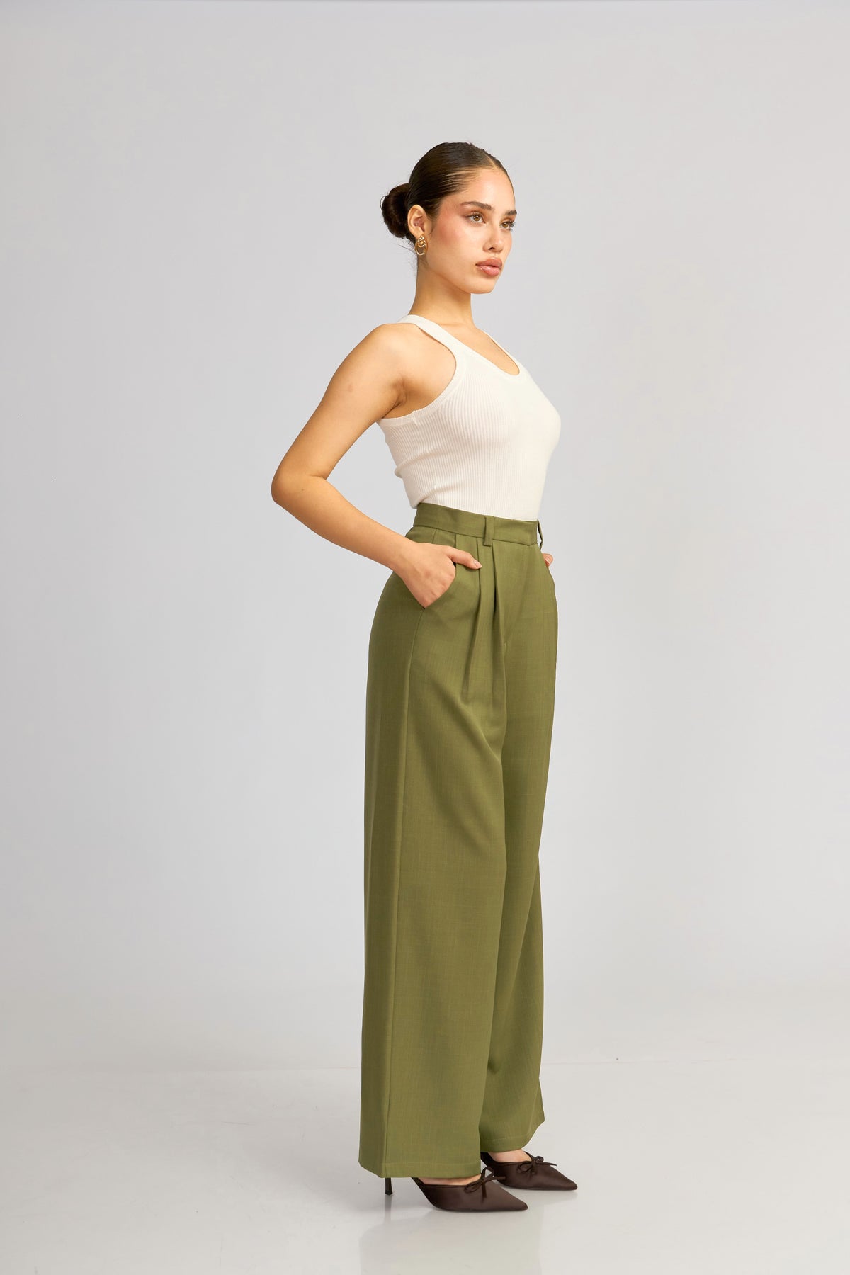 Pantalón de sastre verde oliva