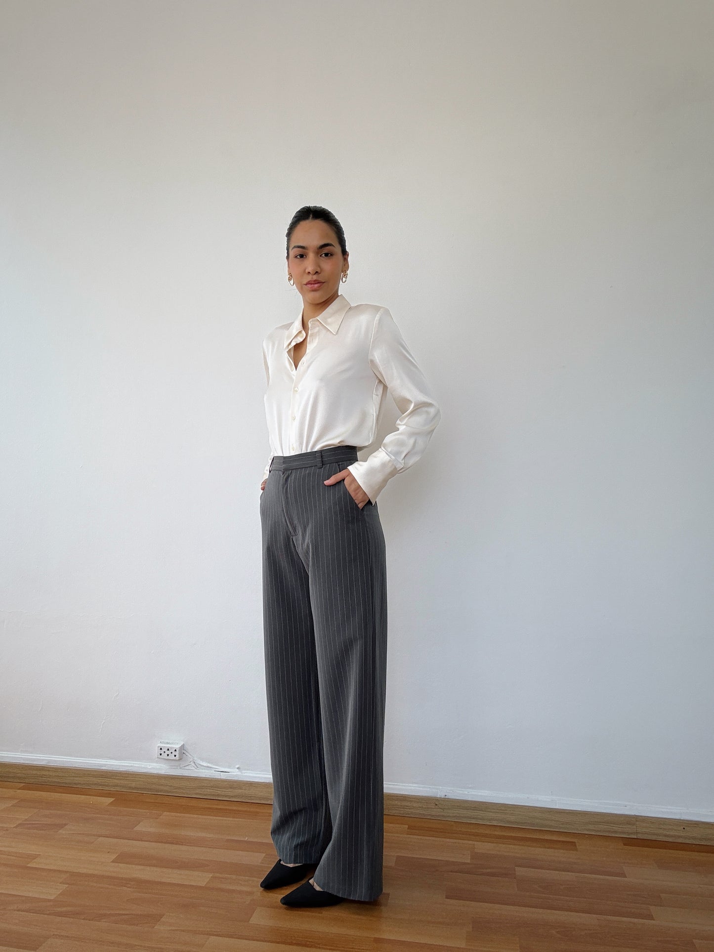 Pantalón clásico rayas grafito