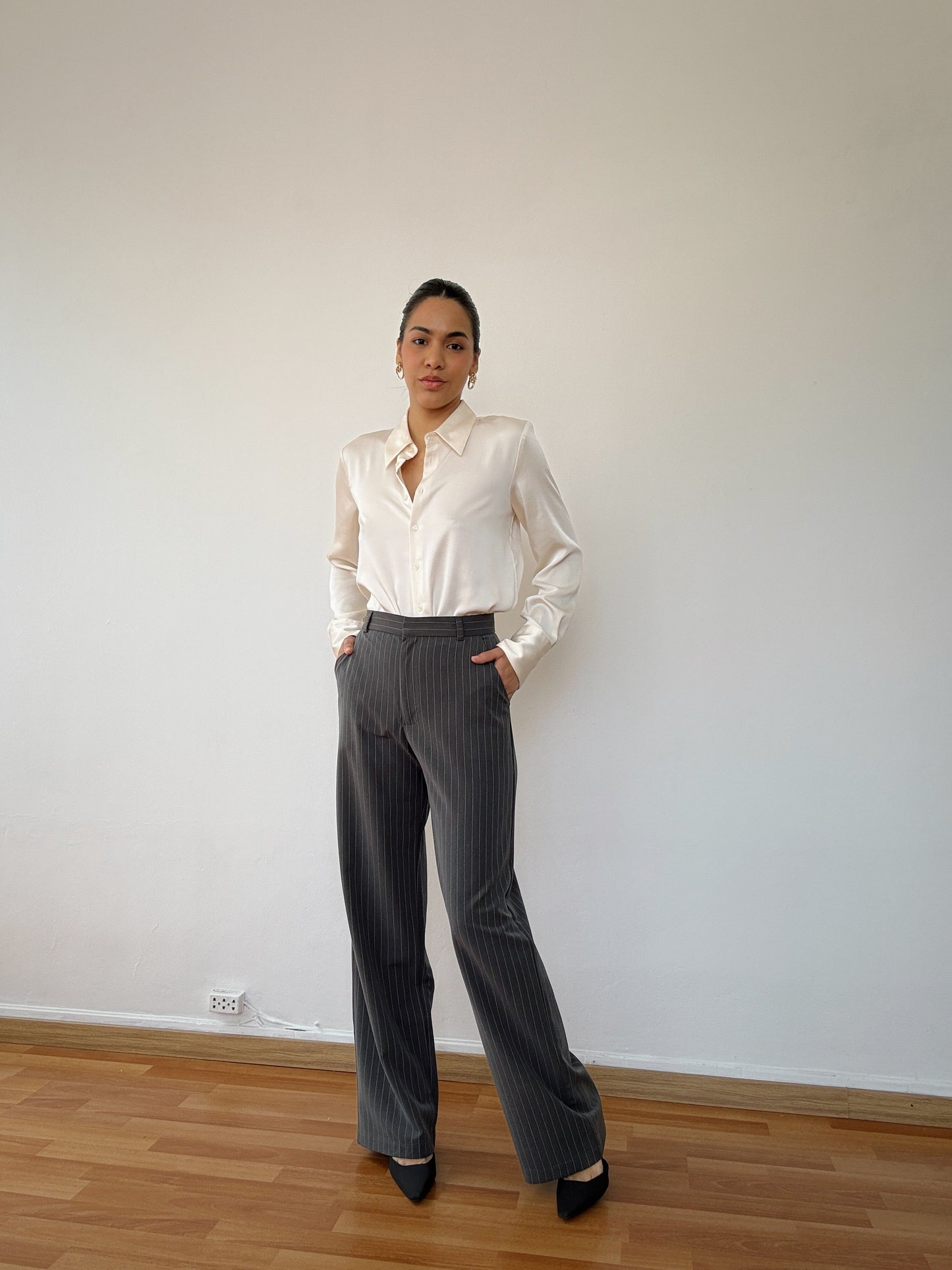 Pantalón clásico rayas grafito