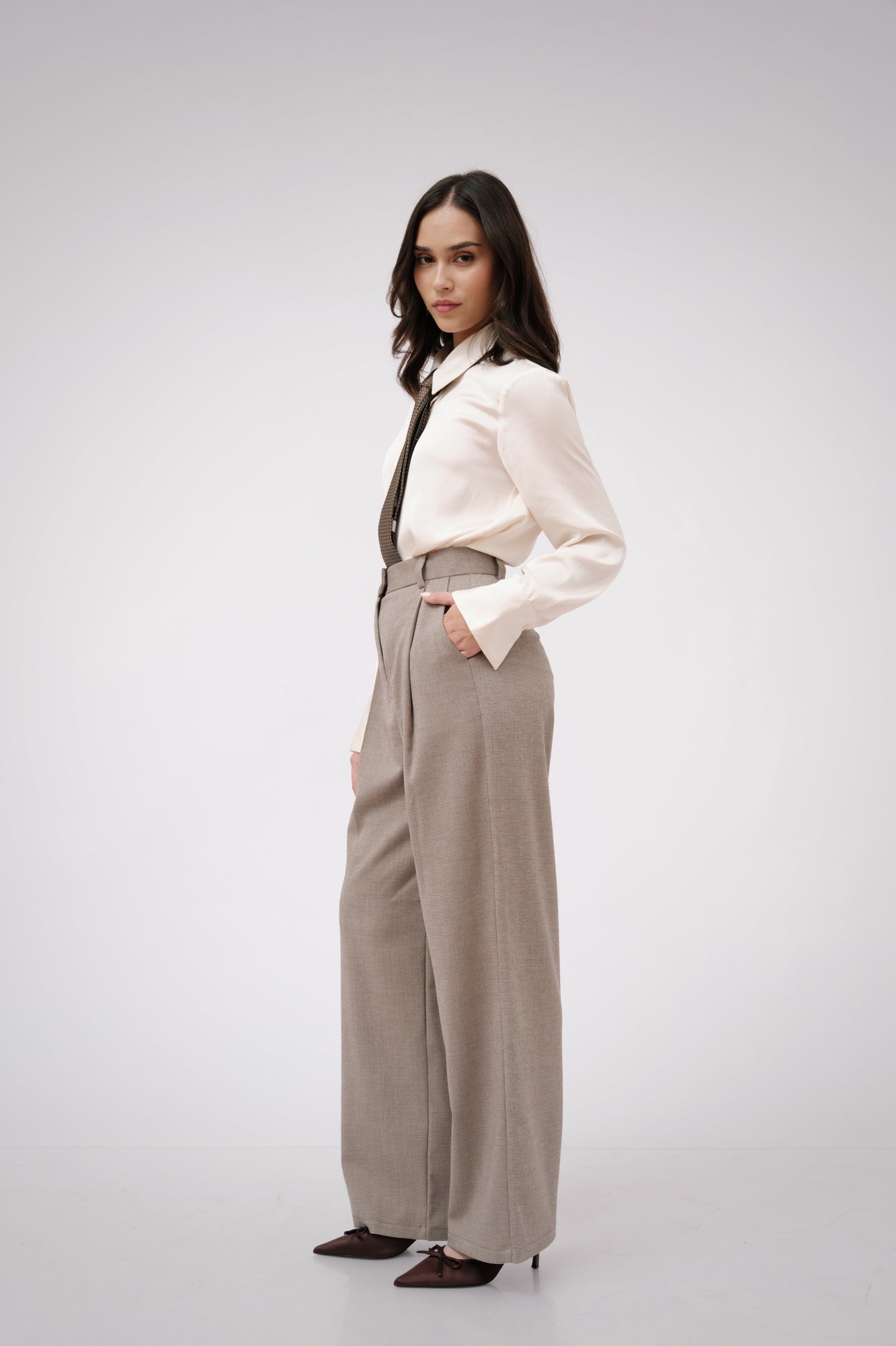 Pantalón jaspeado gris/beige