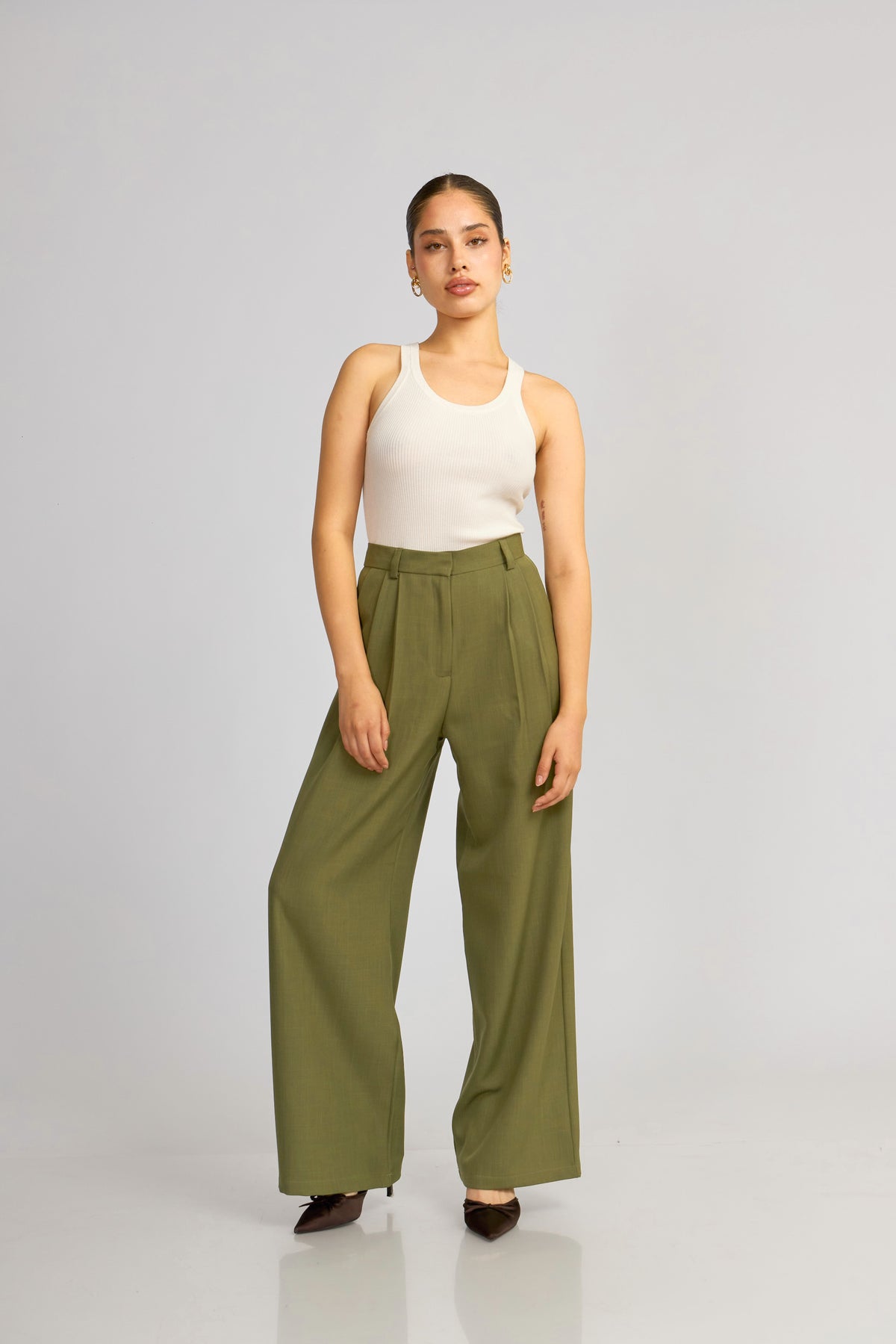 Pantalón de sastre verde oliva