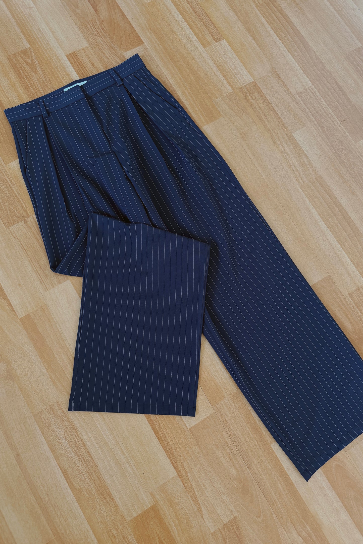 Pantalón de rayas azul
