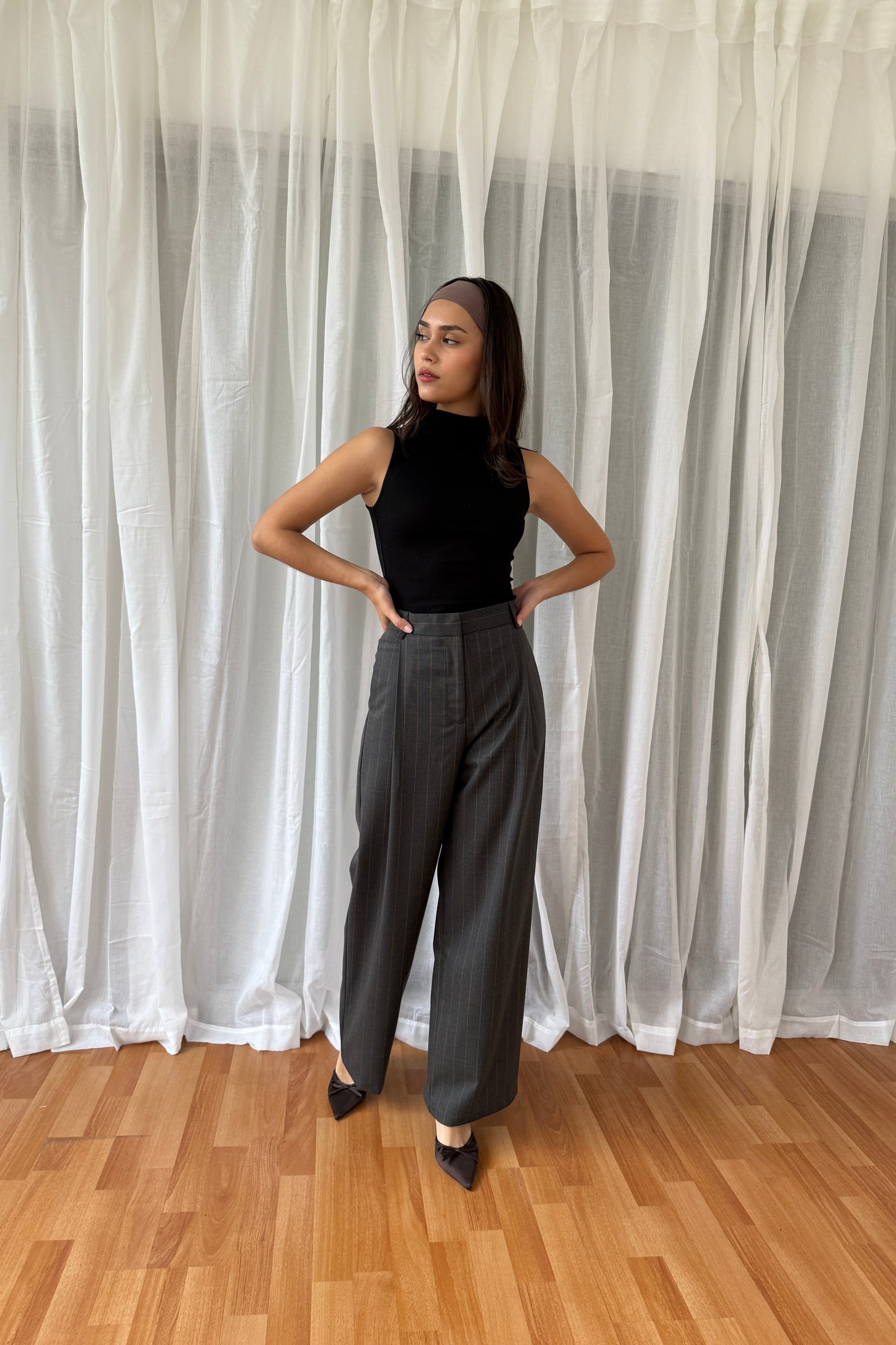 Pantalón de rayas charcoal